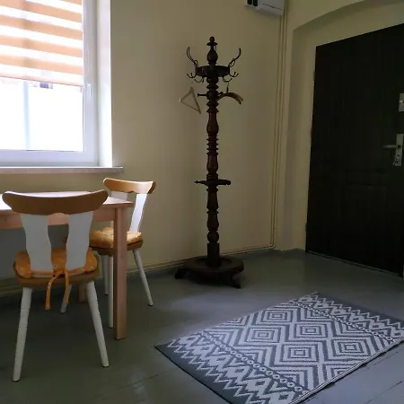 Tradycyjny Apartament Leo Apartamento